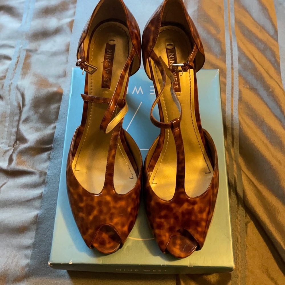 Animal print pumps